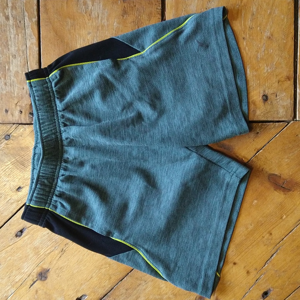 Boys mesh shorts